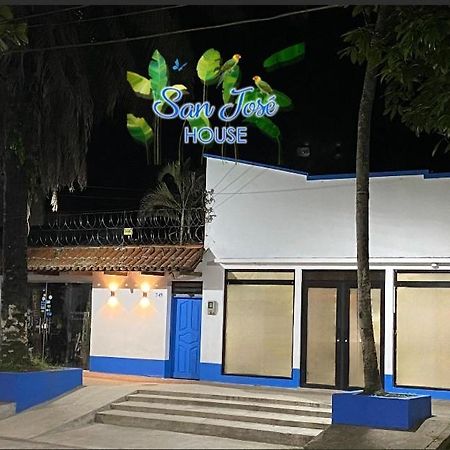 Hotel San Jose House Leticia Exterior foto